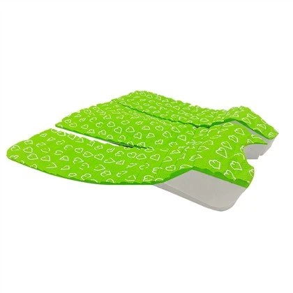 Libisemiskindel surfikäepadi